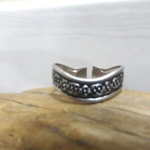 silver adjustable costume ring sz 5-6